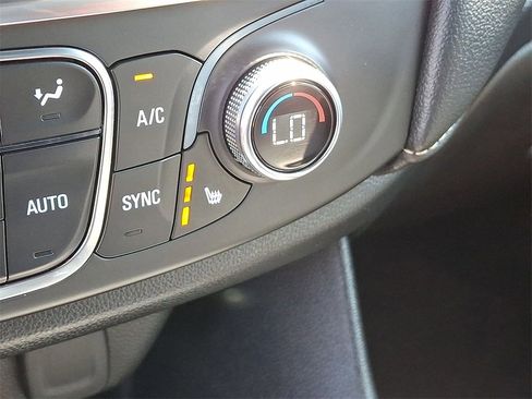 Certified 2023 Chevrolet Traverse LT image 19