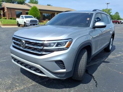 Used 2023 Volkswagen Atlas SE w/ Panoramic Sunroof Package AWD/4WD image 19