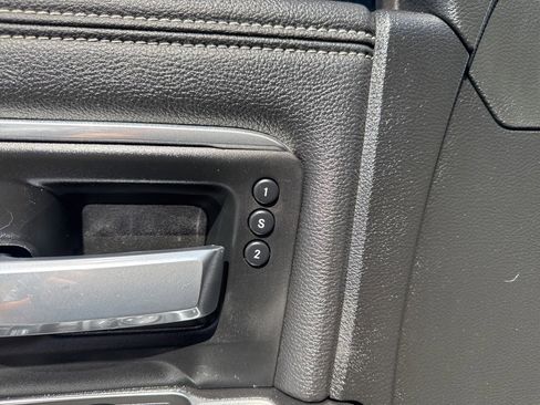 Used 2022 RAM 2500 Laramie image 12