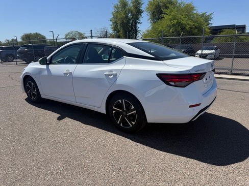 Used 2025 Nissan Sentra SV FWD image 7