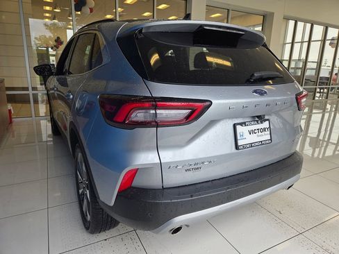 Used 2024 Ford Escape Platinum AWD/4WD image 8