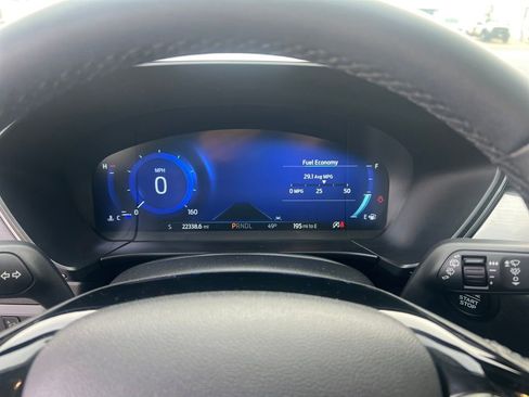 Certified 2022 Ford Escape Titanium w/ Class II Trailer Tow Package image 14