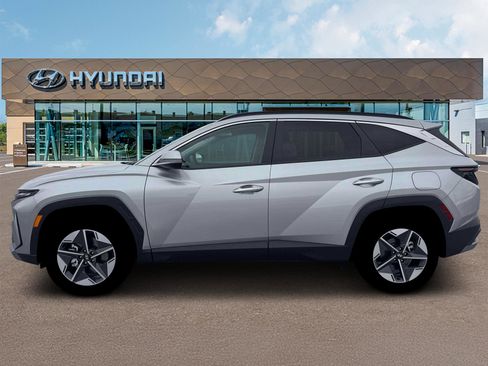 New 2026 Hyundai Tucson SEL image 3