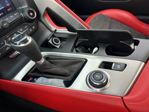 Used 2016 Chevrolet Corvette Z06 w/ 2LZ Preferred Equipment Group image 32