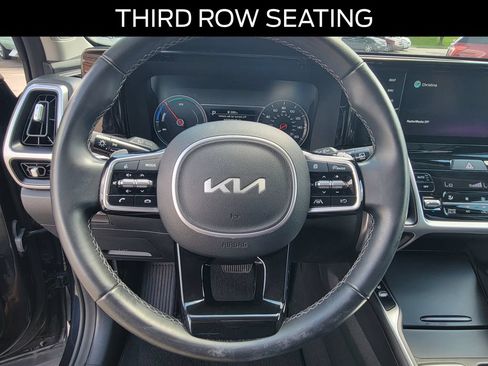 Used 2022 Kia Sorento S FWD image 20