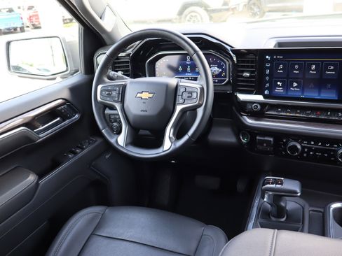 Used 2023 Chevrolet Silverado 1500 LTZ AWD/4WD image 16
