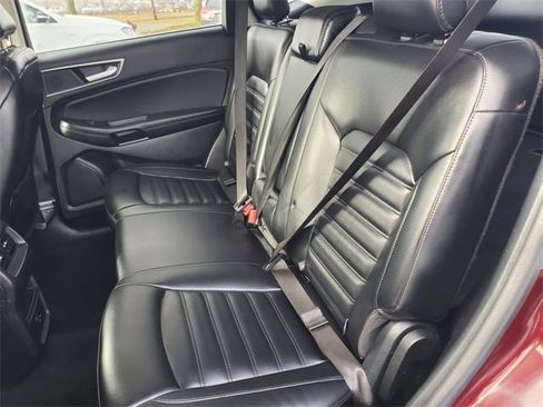 Used 2021 Ford Edge SEL image 31