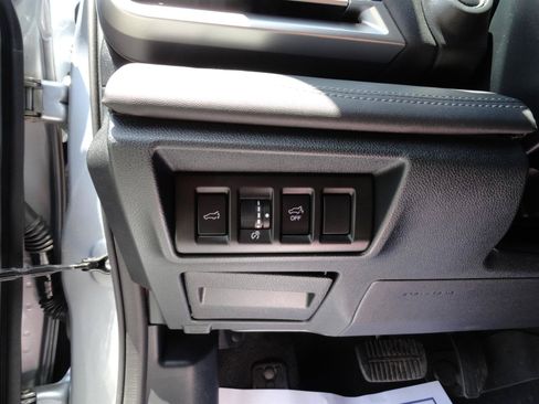 Used 2022 Subaru Outback Limited AWD/4WD image 11