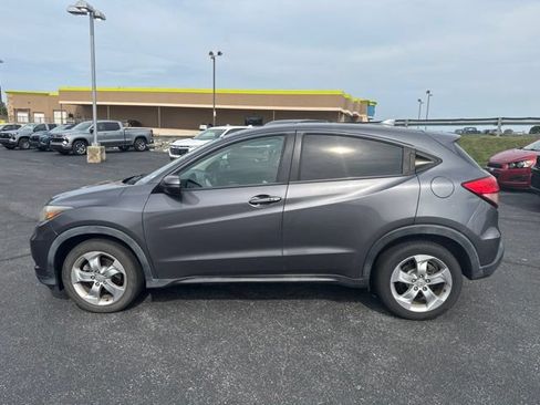 Used 2016 Honda HR-V EX image 4