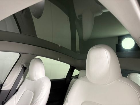 Used 2023 Tesla Model Y Performance AWD/4WD image 23
