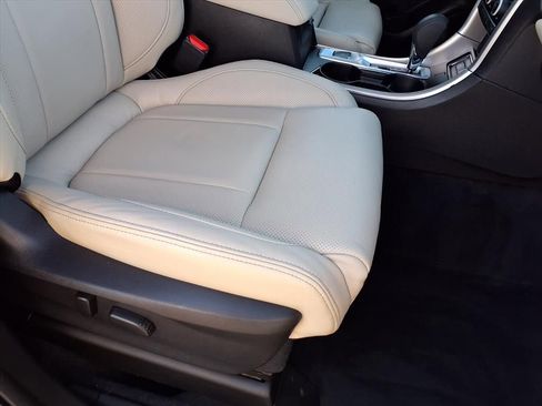 Used 2022 Subaru Ascent Limited w/ Technology Package image 20