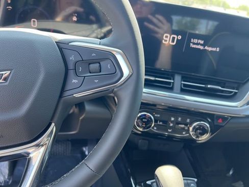 New 2025 Chevrolet Trax ACTIV w/ Driver Confidence Package image 17