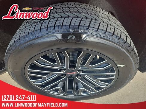 New 2026 GMC Yukon Elevation AWD/4WD image 7