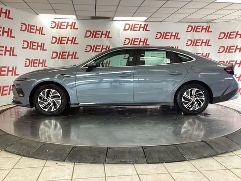 New 2026 Hyundai Sonata Blue FWD image 4