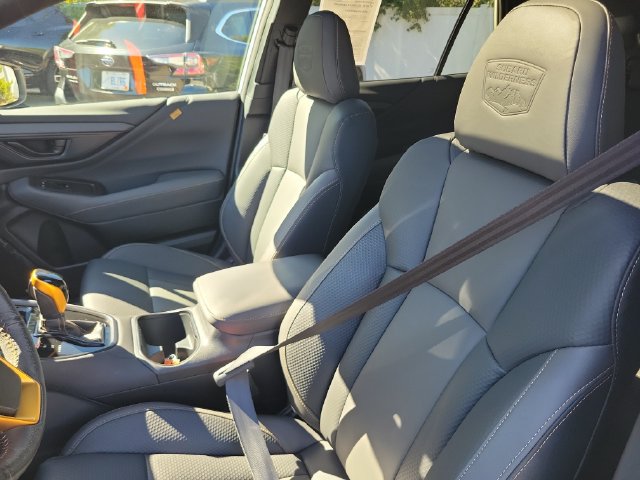 Used 2025 Subaru Outback Wilderness AWD/4WD image 5