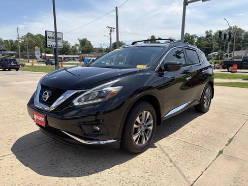 Used 2018 Nissan Murano SV w/ Cargo Package AWD/4WD image 3