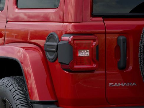 New 2025 Jeep Wrangler Unlimited Sahara AWD/4WD image 9