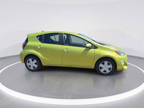 Used 2015 Toyota Prius C Two FWD image 9