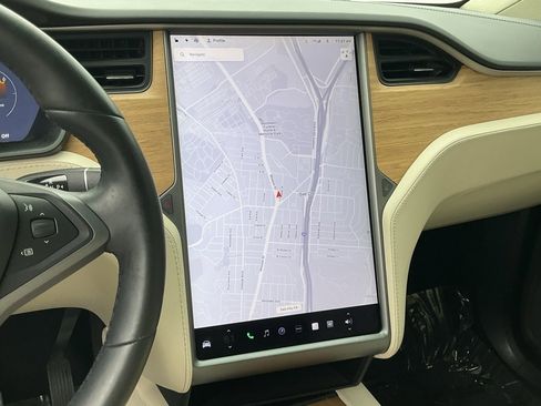 Used 2018 Tesla Model X 100D image 46