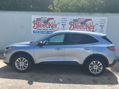 Used 2022 Ford Escape SE w/ Convenience Package image 7