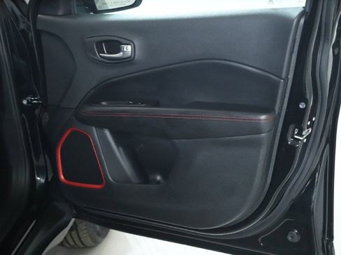 Used 2020 Jeep Compass Trailhawk image 33