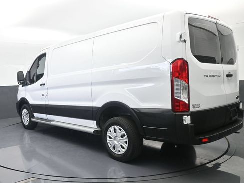 Used 2024 Ford Transit 250 Low Roof w/ Exterior Upgrade Package RWD image 4