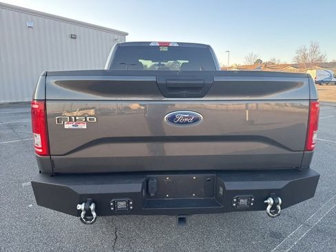 Used 2015 Ford F150 XLT image 4