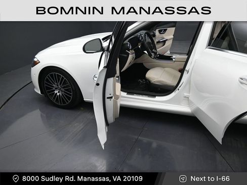 Used 2022 Mercedes-Benz C 300 4MATIC Sedan image 12