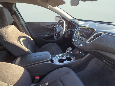 Used 2024 Chevrolet Malibu LT image 23