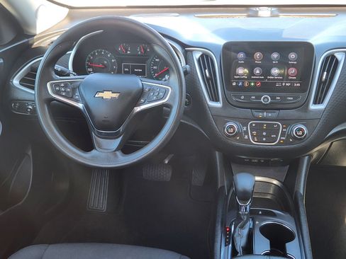 Used 2023 Chevrolet Malibu LT FWD image 30