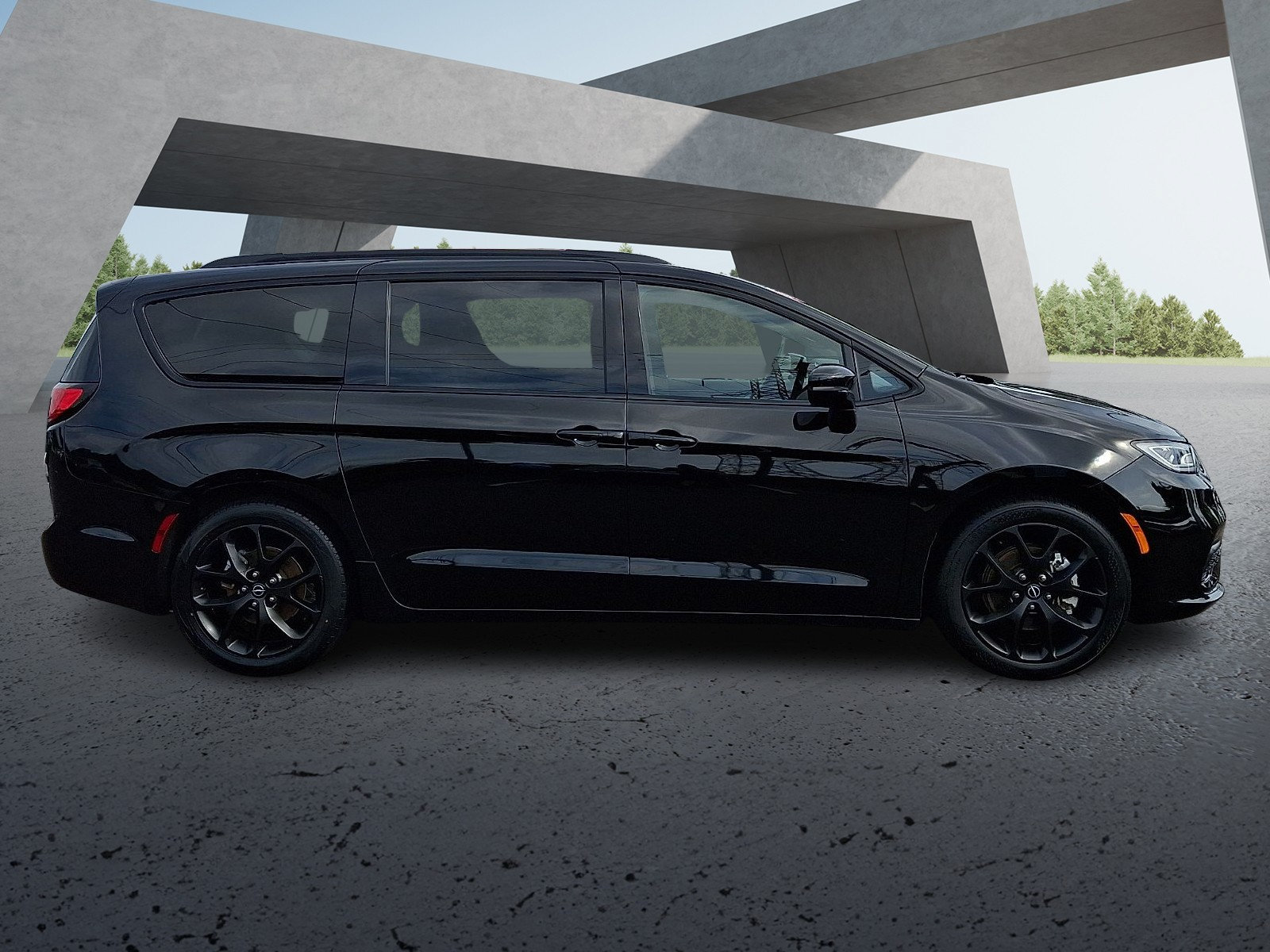Used 2025 Chrysler Pacifica Limited FWD image 7