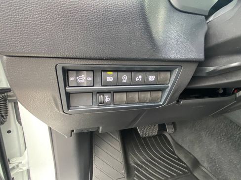 Used 2025 Toyota Tundra SR5 AWD/4WD image 12