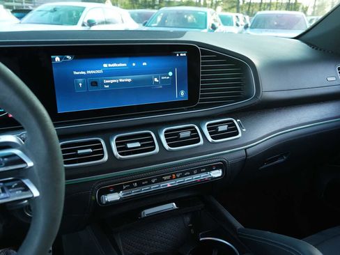 Used 2024 Mercedes-Benz GLE 53 AMG 4MATIC Coupe image 9