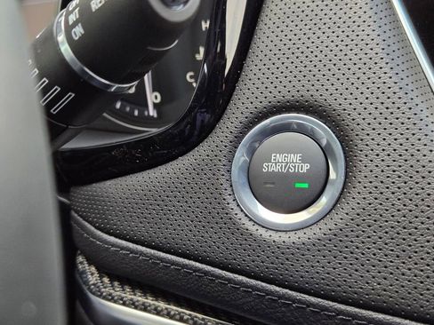 New 2026 Cadillac XT5 Sportv w/ LPO, Floor Liner Package image 24