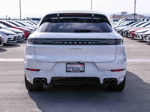 Used 2024 Porsche Cayenne E-Hybrid AWD/4WD image 5