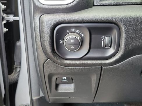 Certified 2024 RAM 1500 Big Horn AWD/4WD image 9