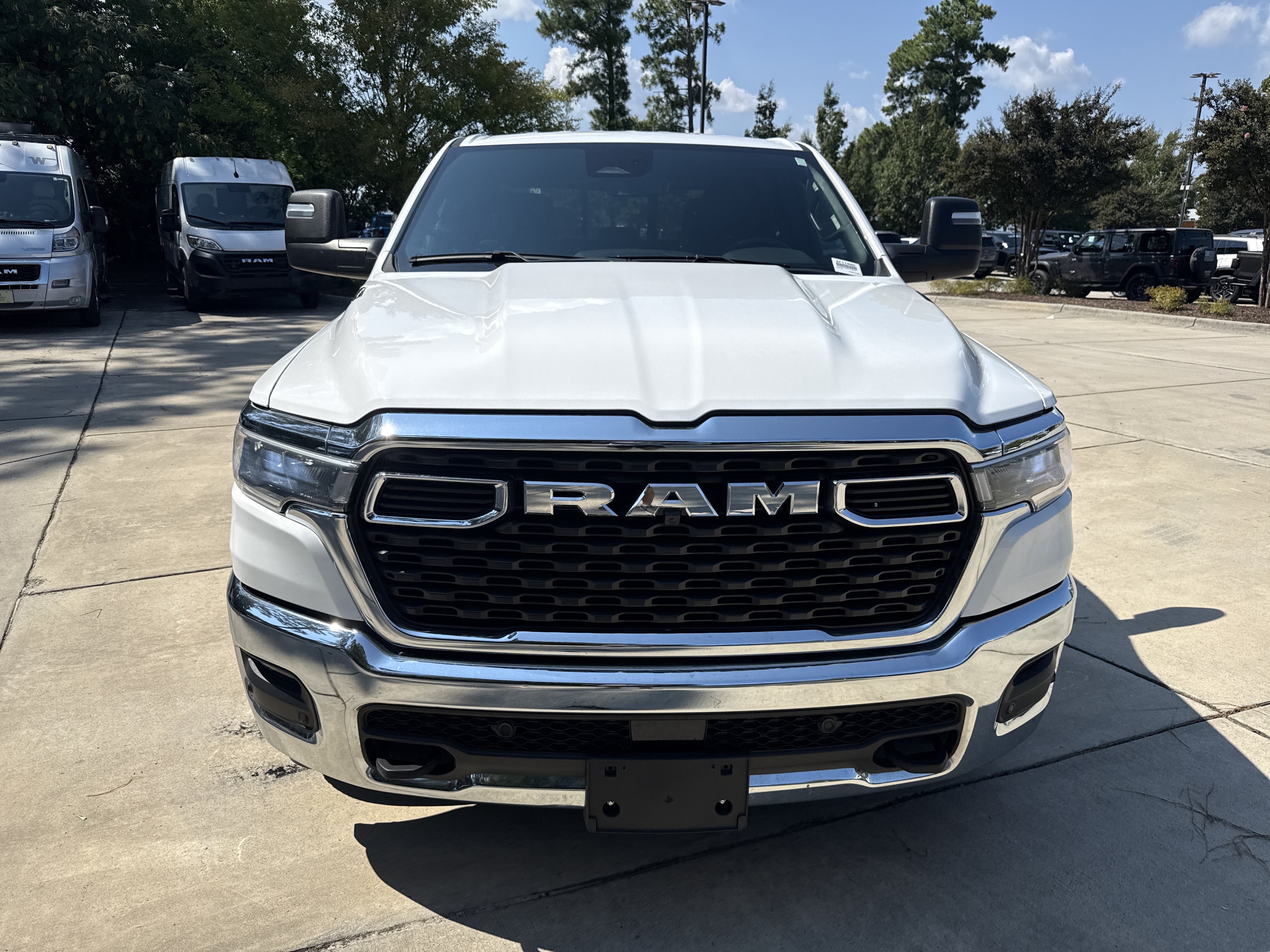Used 2025 RAM 1500 Big Horn AWD/4WD image 3