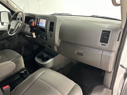 Used 2021 Nissan NV 2500 S image 14
