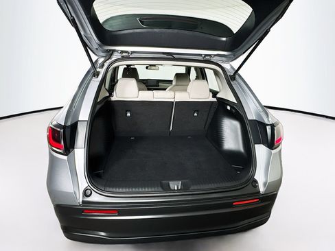Used 2025 Honda HR-V LX image 8