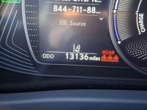 Used 2023 Lexus UX 250h AWD w/ Premium Package image 18