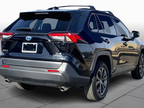 Used 2024 Toyota RAV4 XLE Premium image 24