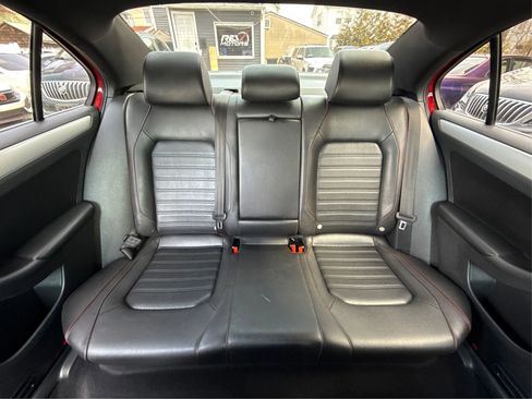 Used 2013 Volkswagen Jetta GLI Autobahn image 29