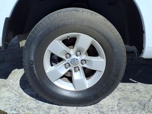 Used 2021 RAM 1500 Classic SLT AWD/4WD image 7
