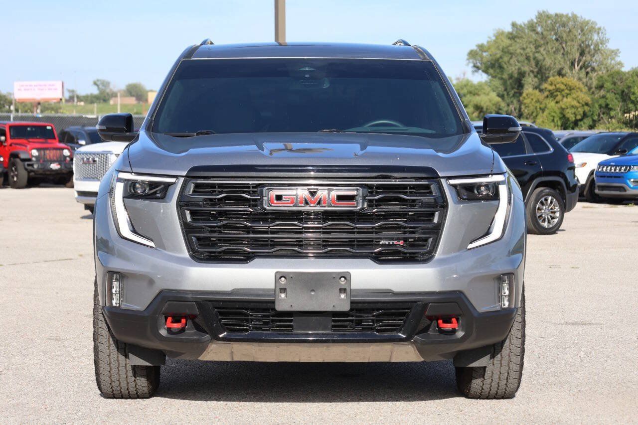 Used 2025 GMC Acadia AT4 AWD/4WD image 2