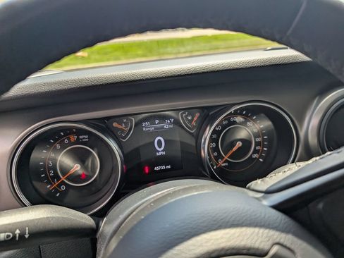 Used 2022 Jeep Wrangler Unlimited Sport AWD/4WD image 19
