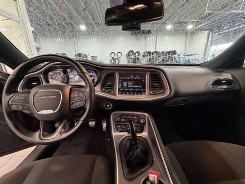 Used 2021 Dodge Challenger R/T Scat Pack RWD image 7