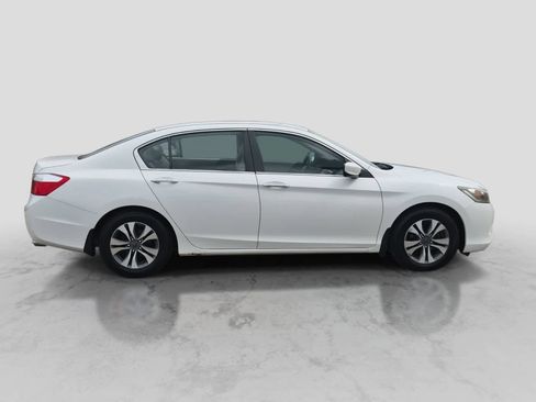 Used 2013 Honda Accord LX image 9