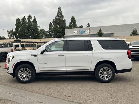 New 2026 GMC Yukon XL Denali w/ Sun & Power Step Package image 6