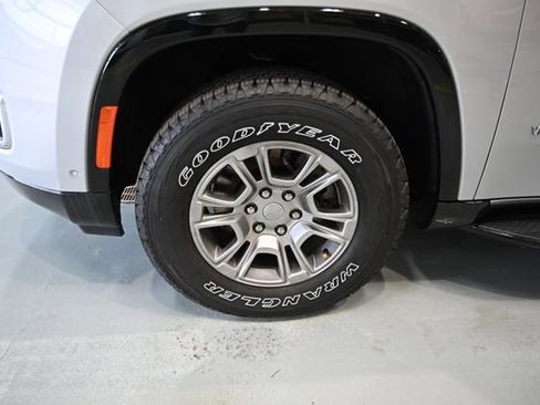 Used 2022 Jeep Wagoneer Series I AWD/4WD image 34