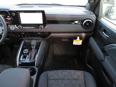 New 2026 Chevrolet Colorado Z71 image 14